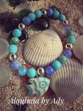 Luxury Aquamarine  and Turquoise Beaded Bracelet blue and white fish 🐟